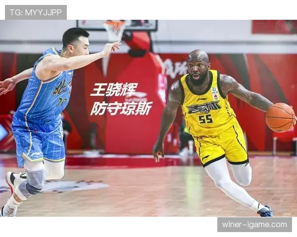 抢篮板犯规判定解析：判罚标准与判定要点及关键情形